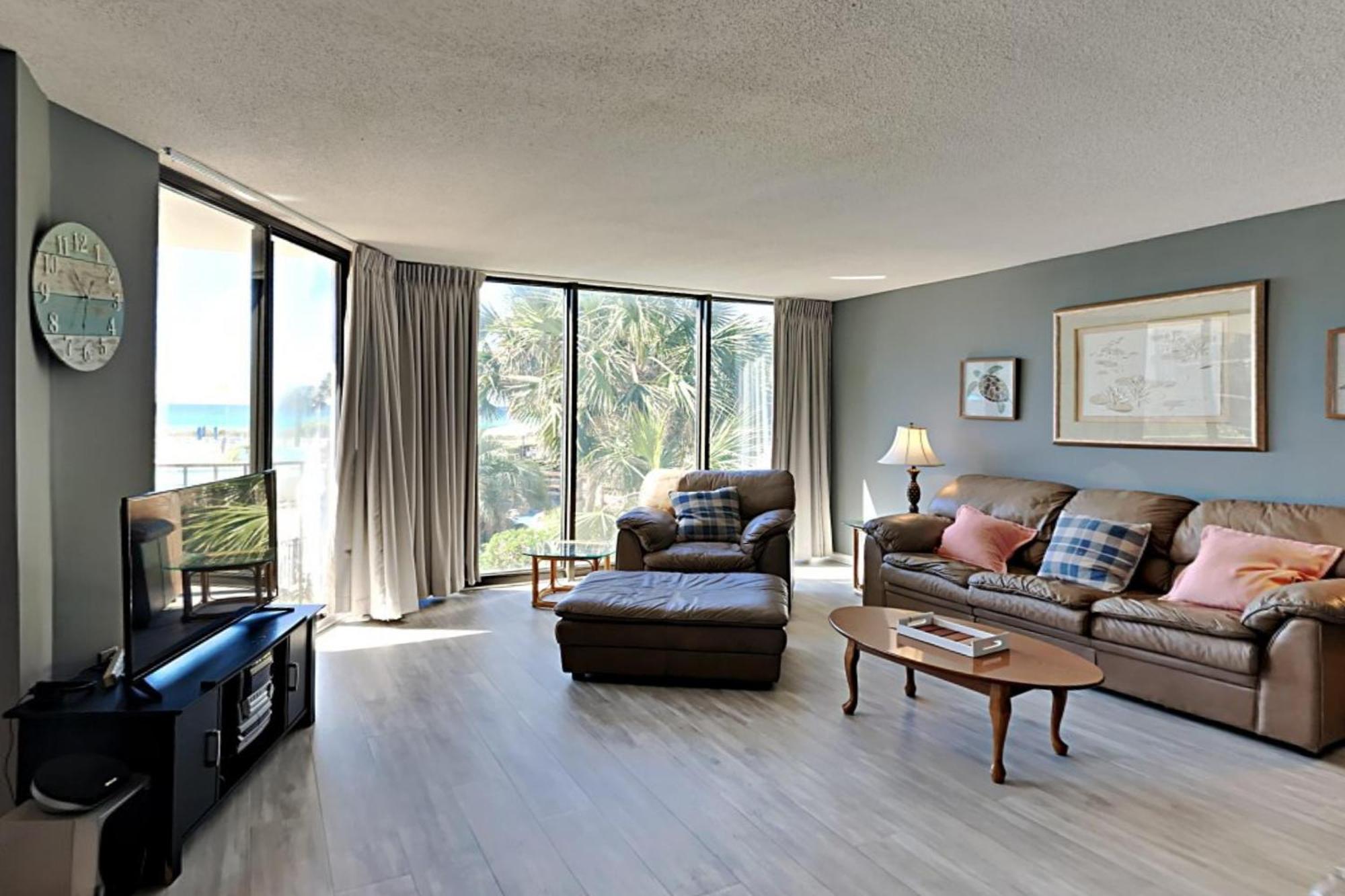 Edgewater Tower I #111 Holiday home Panama City Beach